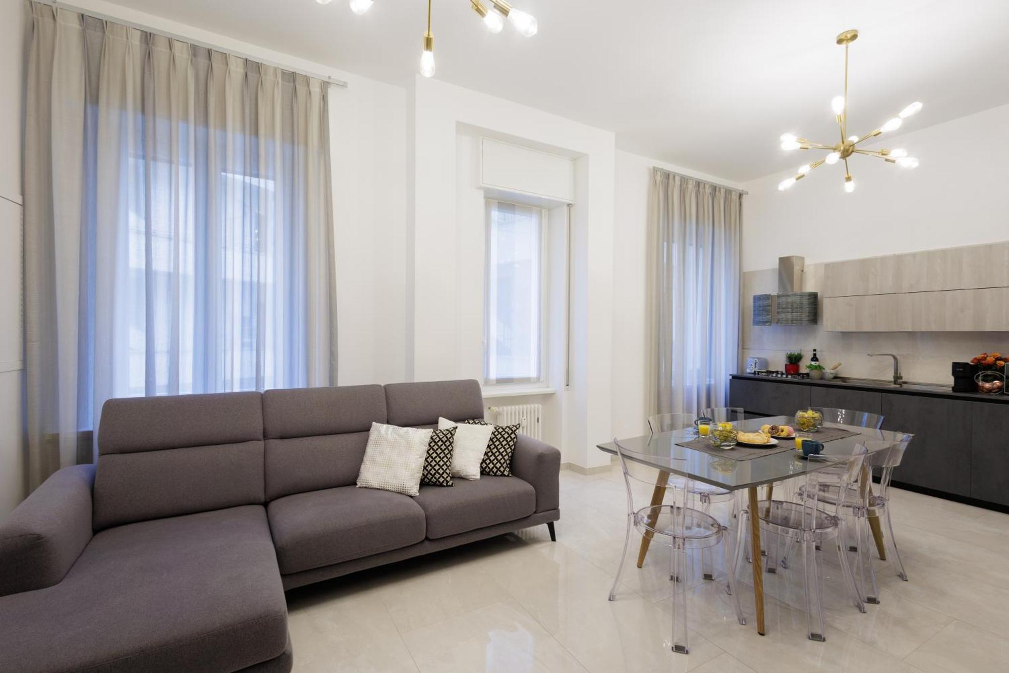 Genoa Lux Apartments With Parking Exterior photo
