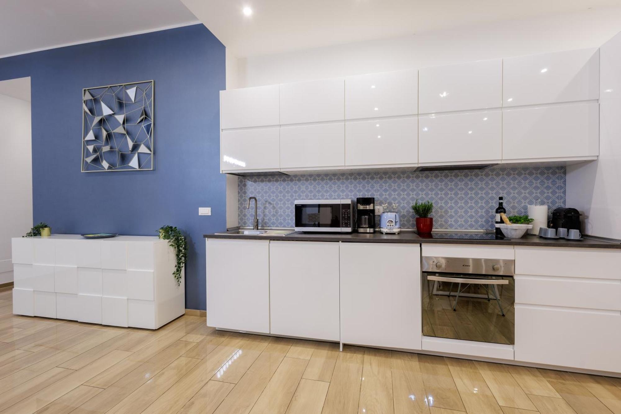 Genoa Lux Apartments With Parking Exterior photo