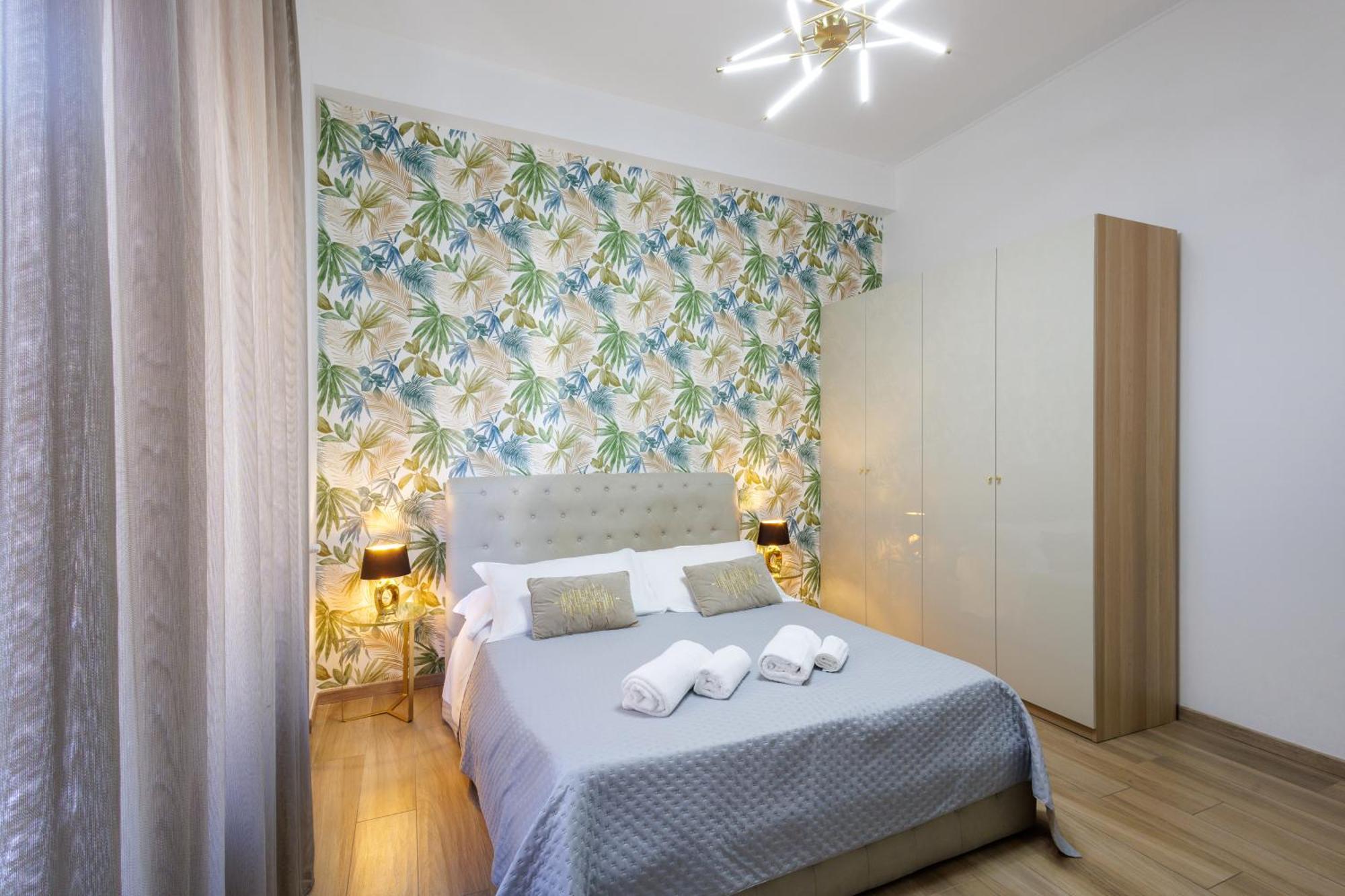 Genoa Lux Apartments With Parking Exterior photo